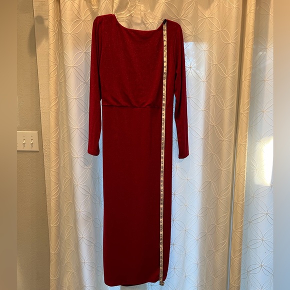 Eloquii red maxi long sleeve dress with front cut out, Size 20 - Picture 5 of 8